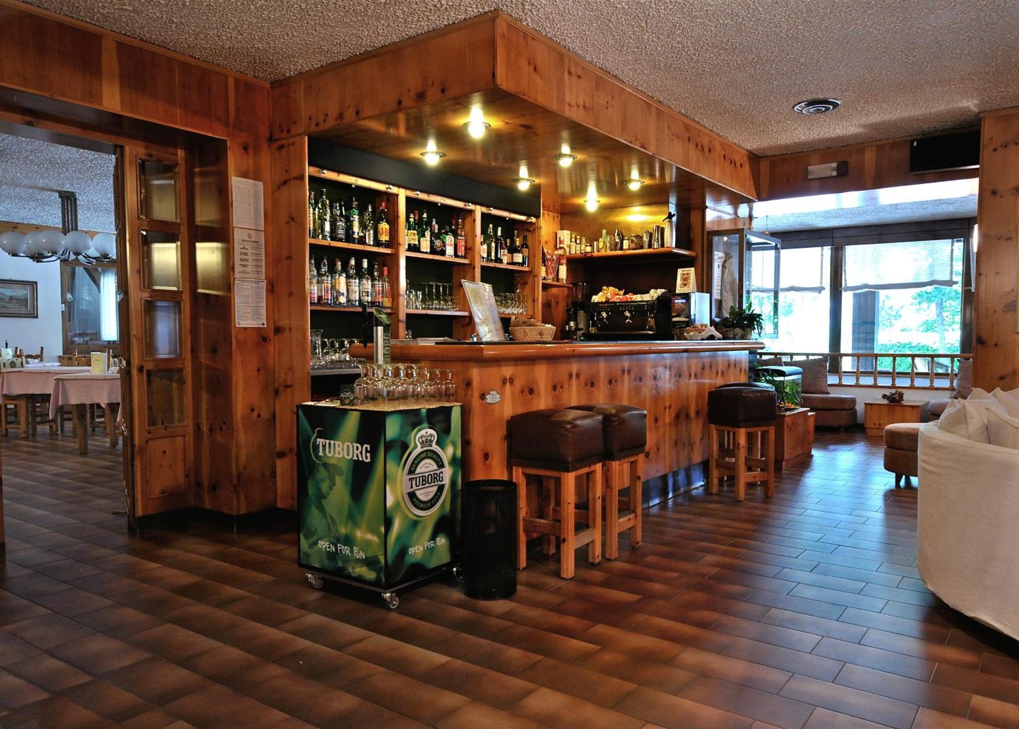 Hotel Nazionale Bormio Bagian luar foto