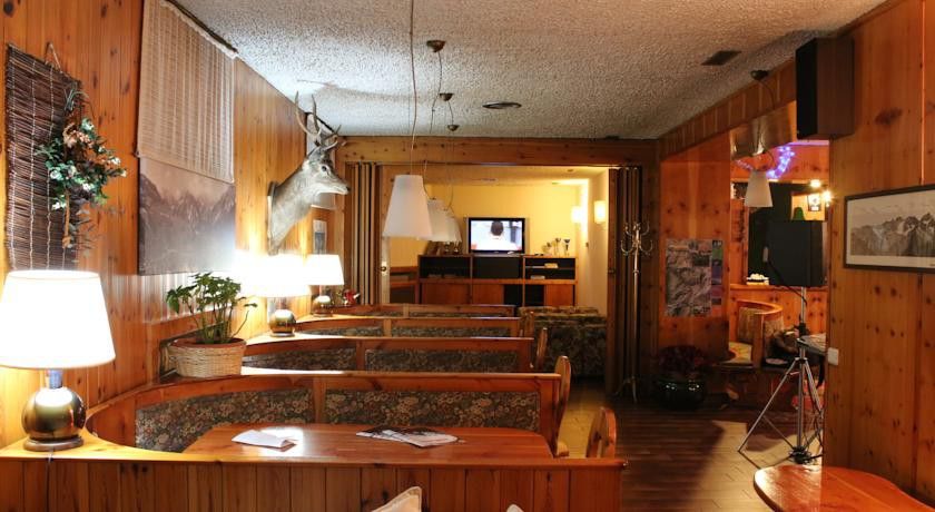 Hotel Nazionale Bormio Bagian luar foto