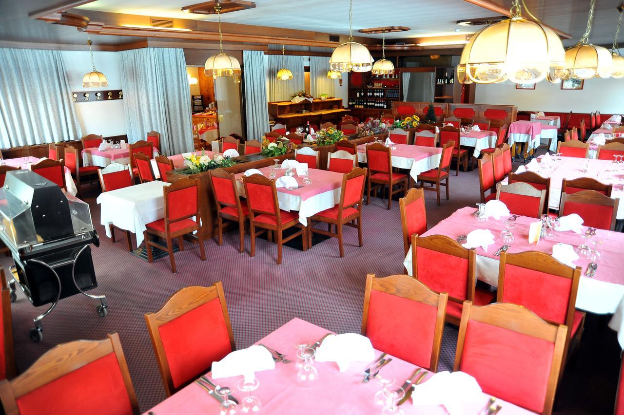 Hotel Nazionale Bormio Bagian luar foto