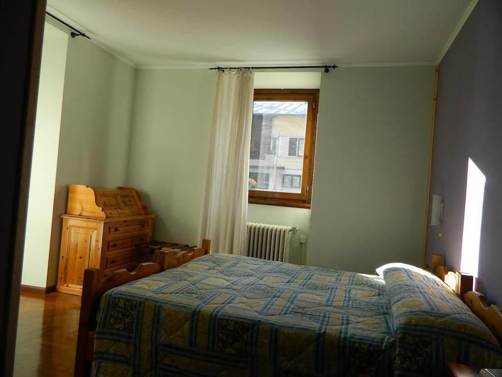 Hotel Nazionale Bormio Bagian luar foto